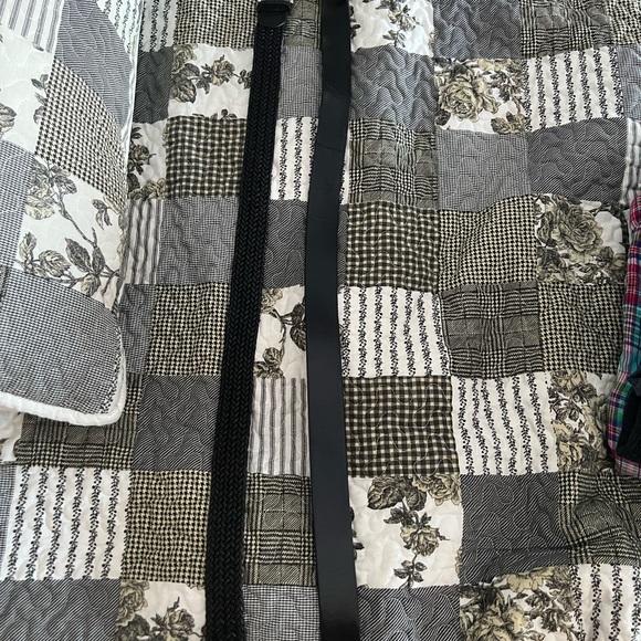 2 PIECE BLACK BELT SET - Picture 3 of 11